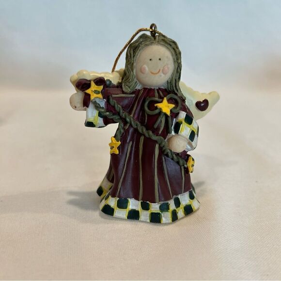 Holiday Treasures Hand Crafted Gift Box & 5 Resin Christmas Tree Ornaments - Picture 4 of 8